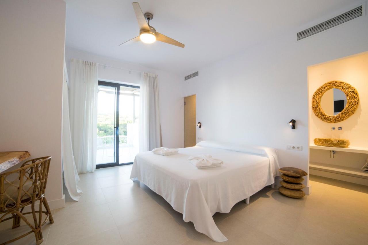 Sa Cala Suites Es Caló Exterior foto
